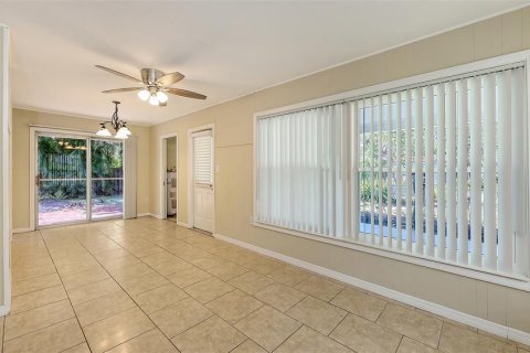 House in Sarasota, Florida 3 bedrooms, 120.77 sq.m. № 1804063 - photo 7