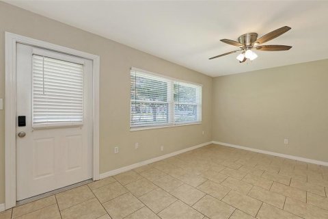 House in Sarasota, Florida 3 bedrooms, 120.77 sq.m. № 1804063 - photo 8