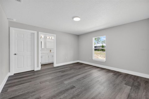 House in Ocala, Florida 3 bedrooms, 117.71 sq.m. № 2119591 - photo 13
