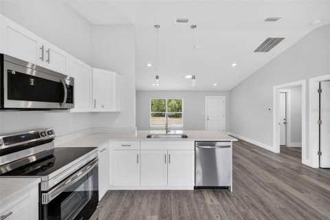 House in Ocala, Florida 3 bedrooms, 117.71 sq.m. № 2119591 - photo 12