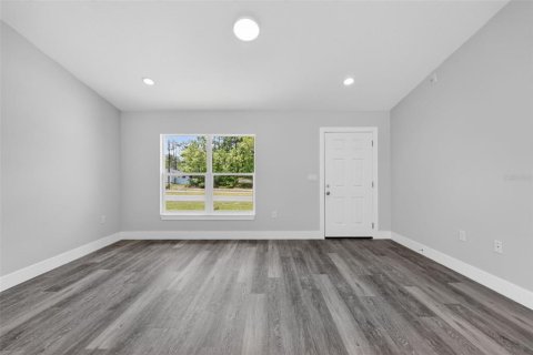House in Ocala, Florida 3 bedrooms, 117.71 sq.m. № 2119591 - photo 8
