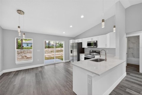 House in Ocala, Florida 3 bedrooms, 117.71 sq.m. № 2119591 - photo 10