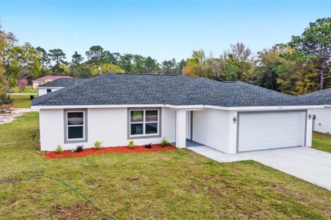 House in Ocala, Florida 3 bedrooms, 117.71 sq.m. № 2119591 - photo 2