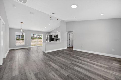 House in Ocala, Florida 3 bedrooms, 117.71 sq.m. № 2119591 - photo 6
