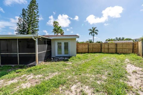 House in Boynton Beach, Florida 3 bedrooms, 94.48 sq.m. № 2188946 - photo 6