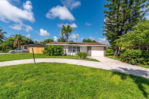 House in Boynton Beach, Florida 3 bedrooms, 94.48 sq.m. № 2188946 - photo 2