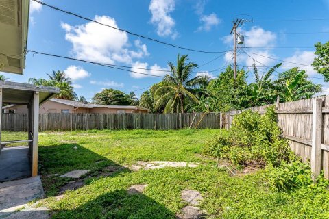 House in Boynton Beach, Florida 3 bedrooms, 94.48 sq.m. № 2188946 - photo 10