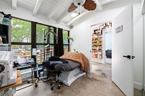 Casa en venta en Miami, Florida, 3 dormitorios, 130.81 m2 № 1845931 - foto 25