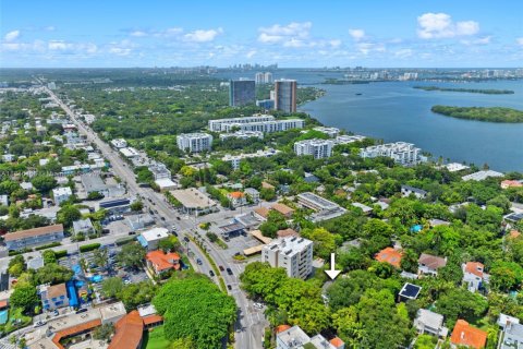 Casa en venta en Miami, Florida, 3 dormitorios, 130.81 m2 № 1845931 - foto 19