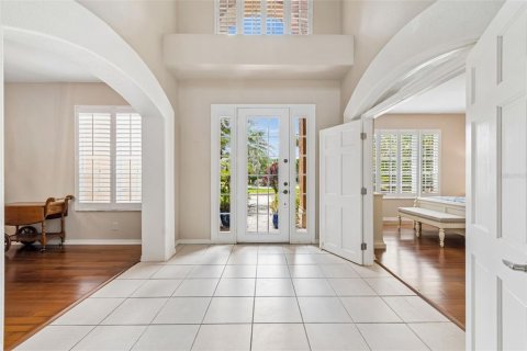 Casa en venta en Tampa, Florida, 5 dormitorios, 394.65 m2 № 2150661 - foto 8