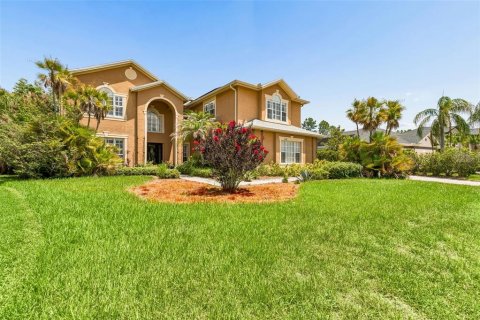 Casa en venta en Tampa, Florida, 5 dormitorios, 394.65 m2 № 2150661 - foto 1