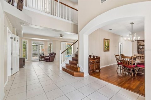 Casa en venta en Tampa, Florida, 5 dormitorios, 394.65 m2 № 2150661 - foto 6