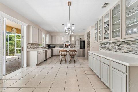 Casa en venta en Tampa, Florida, 5 dormitorios, 394.65 m2 № 2150661 - foto 20