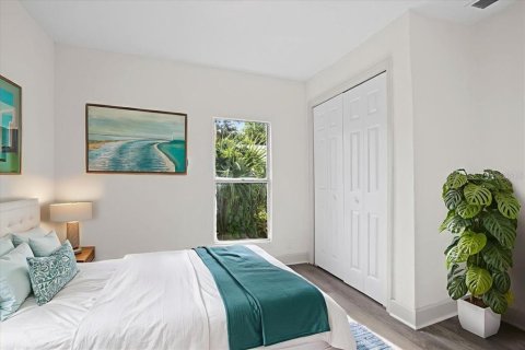 House in Tampa, Florida 4 bedrooms, 94.39 sq.m. № 1837940 - photo 9