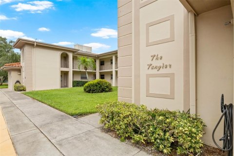 Condo in Clearwater, Florida, 2 bedrooms  № 1252008 - photo 1