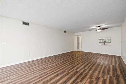 Condo in Clearwater, Florida, 2 bedrooms  № 1252008 - photo 19