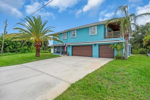 Villa ou maison à vendre à Punta Gorda, Floride: 4 chambres, 316.52 m2 № 2135241 - photo 3