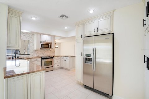House in Orlando, Florida 3 bedrooms, 214.33 sq.m. № 1656770 - photo 5