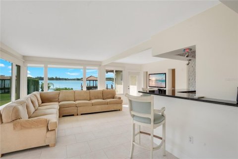 House in Orlando, Florida 3 bedrooms, 214.33 sq.m. № 1656770 - photo 8