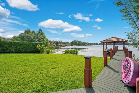 House in Orlando, Florida 3 bedrooms, 214.33 sq.m. № 1656770 - photo 23
