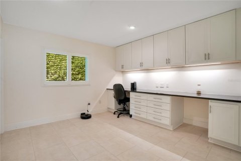 House in Orlando, Florida 3 bedrooms, 214.33 sq.m. № 1656770 - photo 16