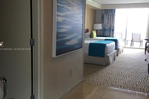 Condominio en venta en Sunny Isles Beach, Florida, 51.19 m2 № 2081214 - foto 1