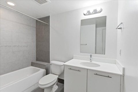 Купить кондоминиум в Майами, Флорида 2 спальни, 104.14м2, № 2174379 - фото 27