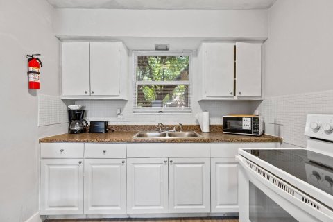 Appartement à louer à Hollywood, Floride: 1 chambre, 48.68 m2 № 2376215 - photo 11