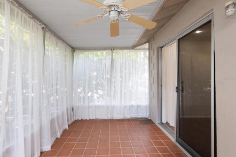 Villa ou maison à vendre à Sarasota, Floride: 2 chambres, 86.96 m2 № 1686455 - photo 12