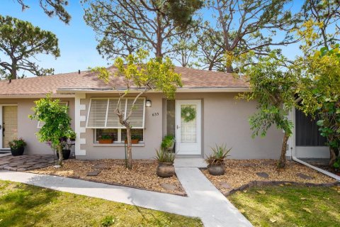 Villa ou maison à vendre à Sarasota, Floride: 2 chambres, 86.96 m2 № 1686455 - photo 1