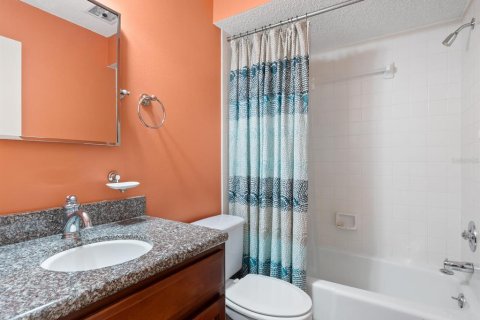 Villa ou maison à vendre à Sarasota, Floride: 2 chambres, 86.96 m2 № 1686455 - photo 19