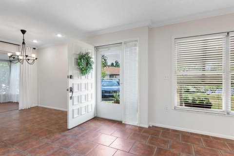 Villa ou maison à vendre à Sarasota, Floride: 2 chambres, 86.96 m2 № 1686455 - photo 3