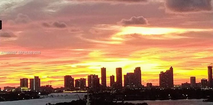 Condo à Miami Beach, Floride, 1 chambre  № 2025785