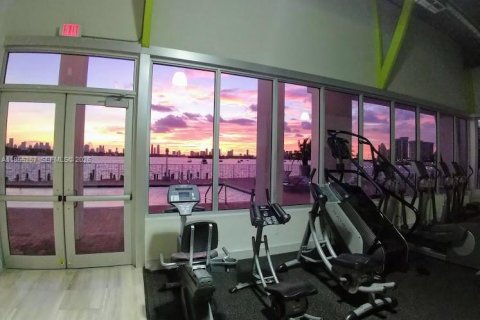 Copropriété à louer à Miami Beach, Floride: 1 chambre, 69.68 m2 № 2025785 - photo 19