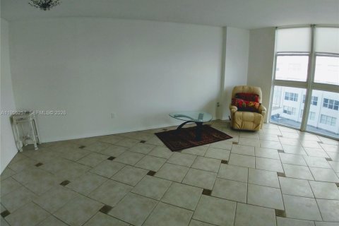 Copropriété à louer à Miami Beach, Floride: 1 chambre, 69.68 m2 № 2025785 - photo 6