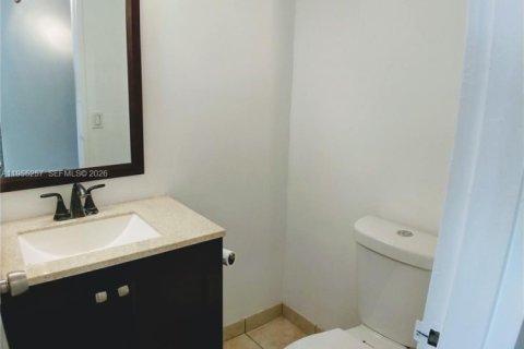 Copropriété à louer à Miami Beach, Floride: 1 chambre, 69.68 m2 № 2025785 - photo 9