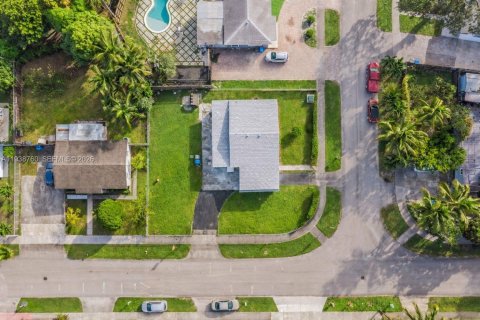 Villa ou maison à louer à West Park, Floride: 3 chambres, 108.14 m2 № 1996693 - photo 6