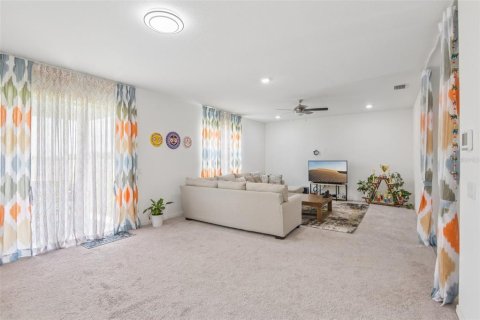 Купить виллу или дом в Сеффнер, Флорида 3 комнаты, 247.86м2, № 2285621 - фото 8