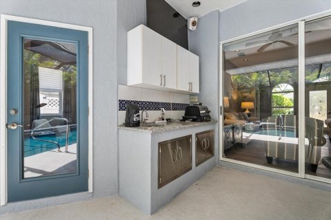 House in Venice, Florida 3 bedrooms, 239.78 sq.m. № 2199431 - photo 25