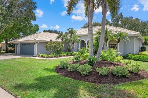 House in Venice, Florida 3 bedrooms, 239.78 sq.m. № 2199431