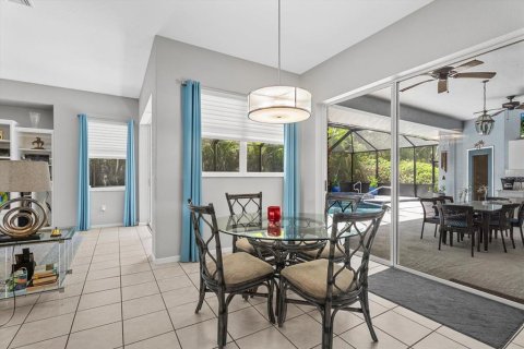House in Venice, Florida 3 bedrooms, 239.78 sq.m. № 2199431 - photo 12
