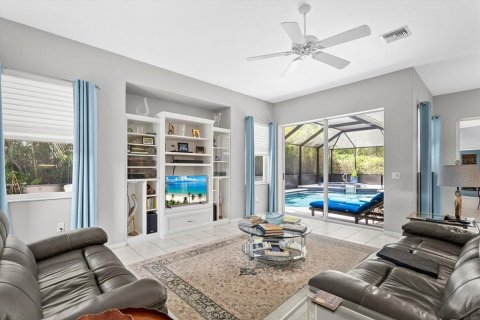 House in Venice, Florida 3 bedrooms, 239.78 sq.m. № 2199431 - photo 18