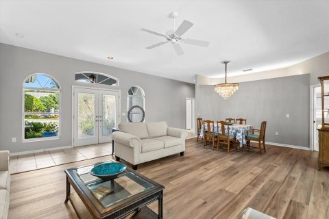 House in Venice, Florida 3 bedrooms, 239.78 sq.m. № 2199431 - photo 11