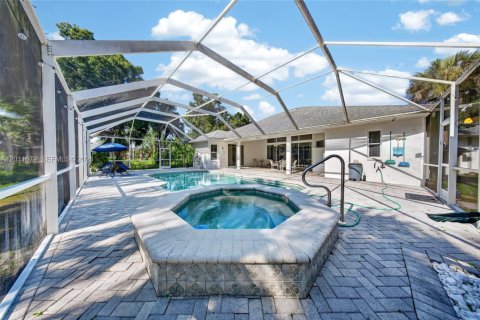 House in Lehigh Acres, Florida 4 bedrooms № 2074936 - photo 26