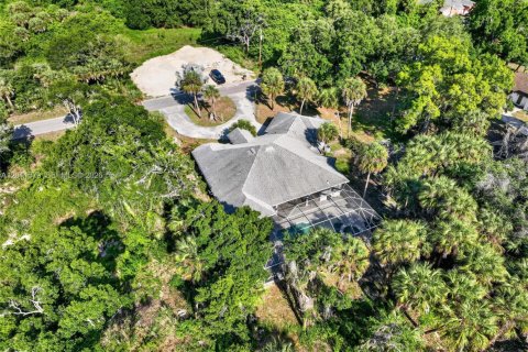 House in Lehigh Acres, Florida 4 bedrooms № 2074936 - photo 4