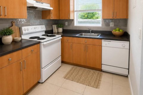 Condo in Plantation, Florida, 1 bedroom  № 2172317 - photo 2