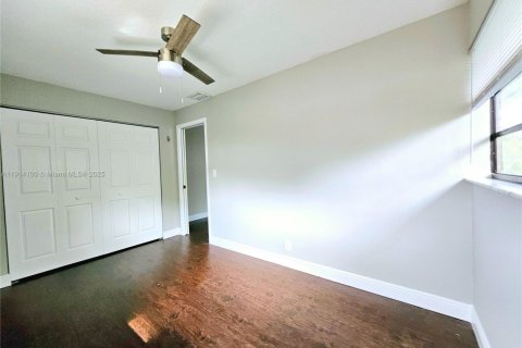 Apartamento en alquiler en Fort Lauderdale, Florida, 3 dormitorios, 102.19 m2 № 1969715 - foto 9