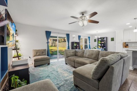 Villa ou maison à vendre à Altamonte Springs, Floride: 3 chambres, 141.58 m2 № 2138062 - photo 3