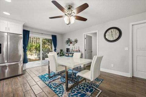 Villa ou maison à vendre à Altamonte Springs, Floride: 3 chambres, 141.58 m2 № 2138062 - photo 10