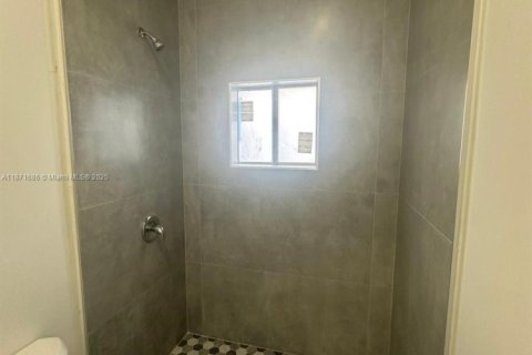 Casa en venta en Fort Lauderdale, Florida, 4 dormitorios № 1920272 - foto 6